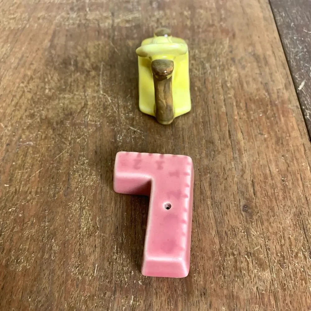 Ceramic Wood Plane Carpenter Square Salt & Pepper Shakers‎ MCM Vintage